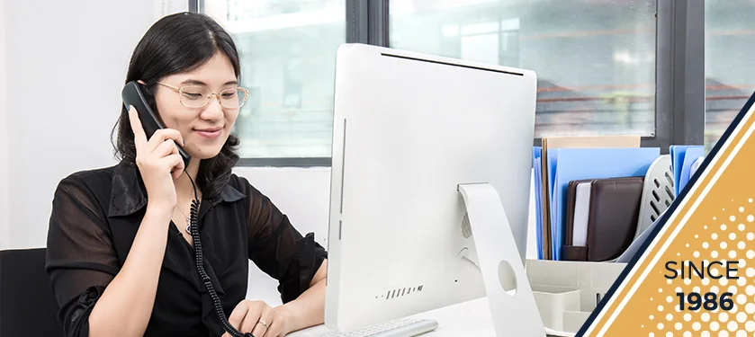 MAISHI customer service rep on phone after-sales