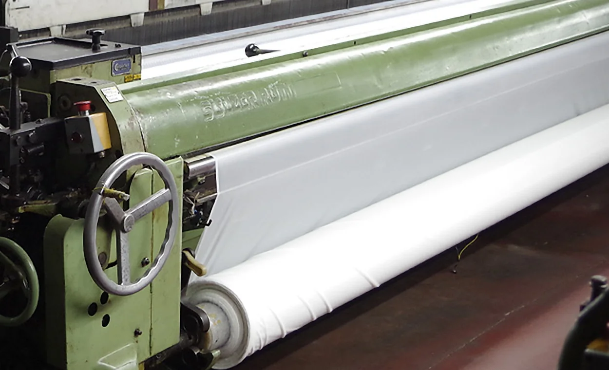 MAISHI nylon mesh on weaving loom